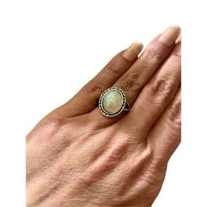 Vintage multicolored LARGE WHITE OPAL N SILVER RING